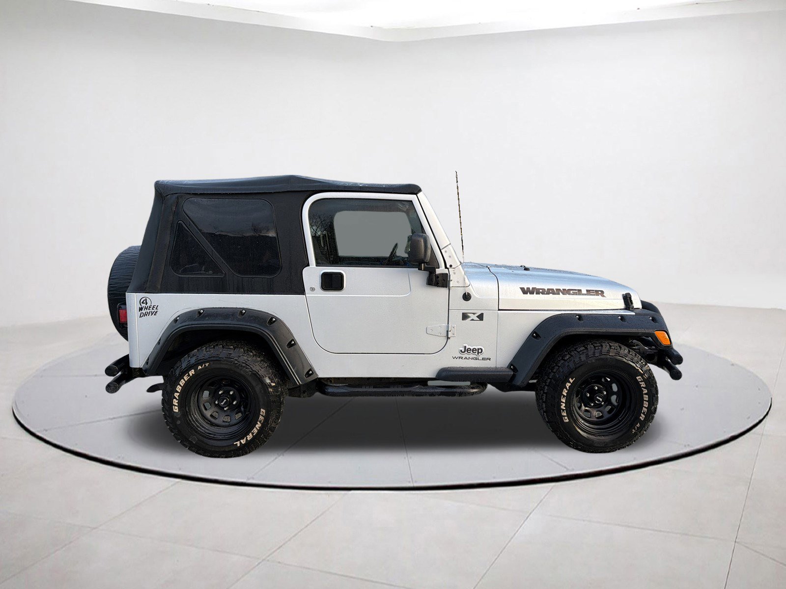 2004 Jeep Wrangler X photo 2