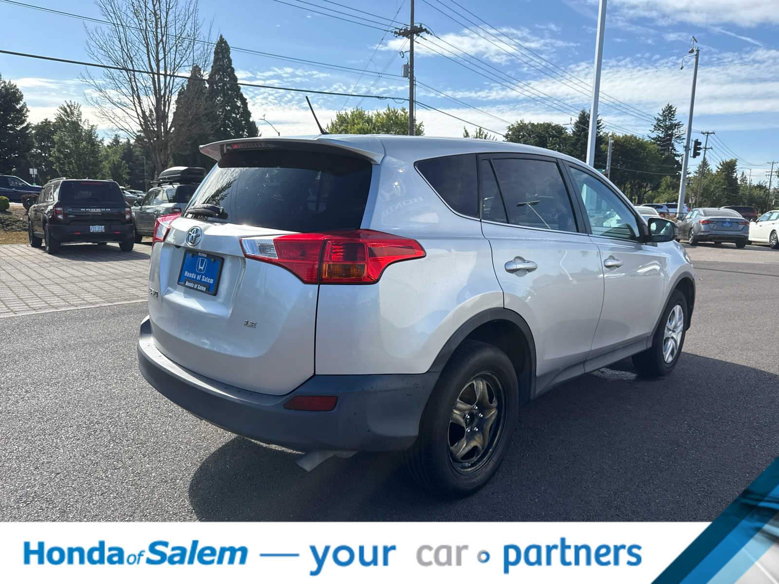 Thumbnail: 2015 Toyota RAV4 - 6