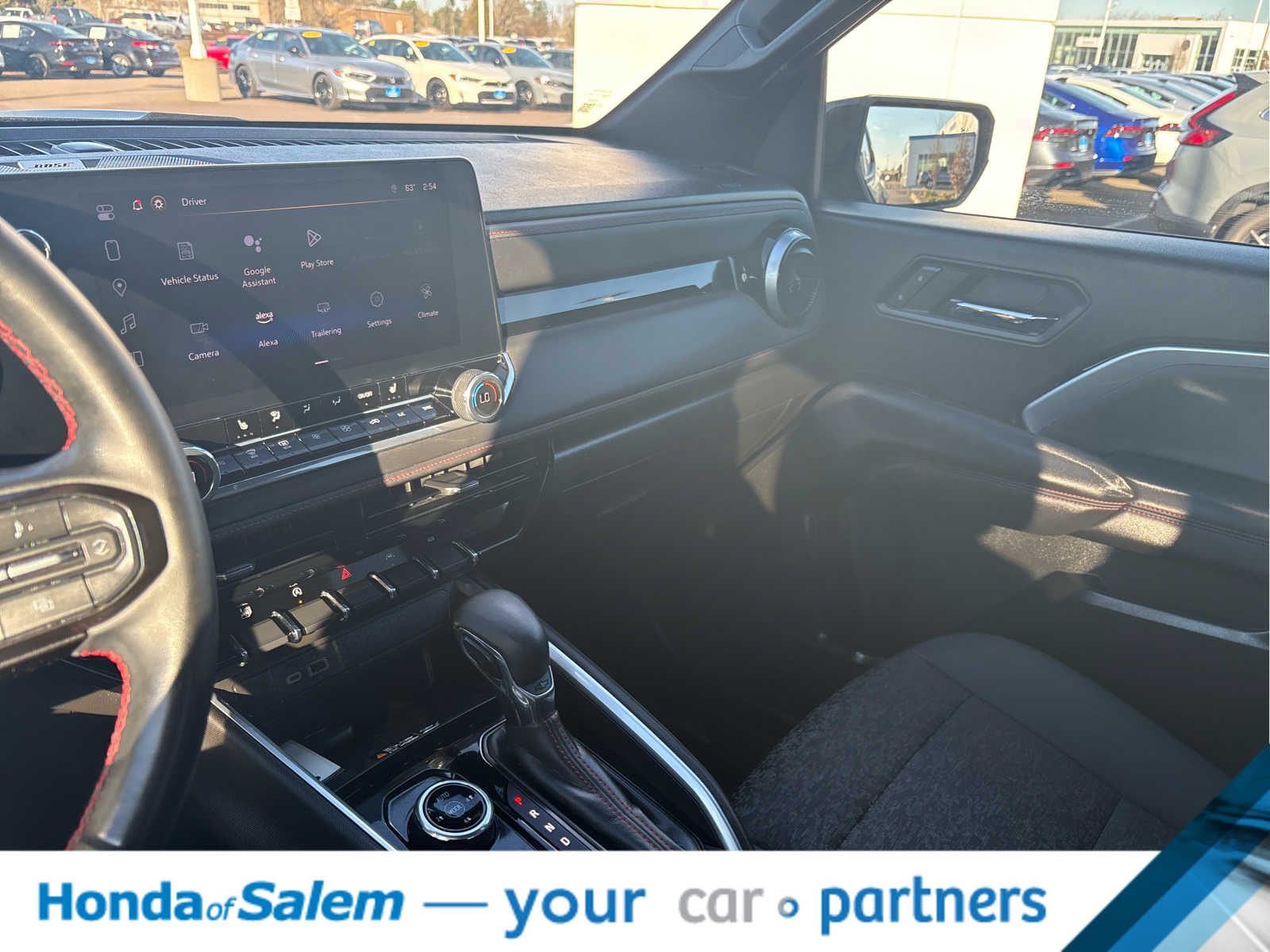 Thumbnail: 2024 Chevrolet Colorado - 19