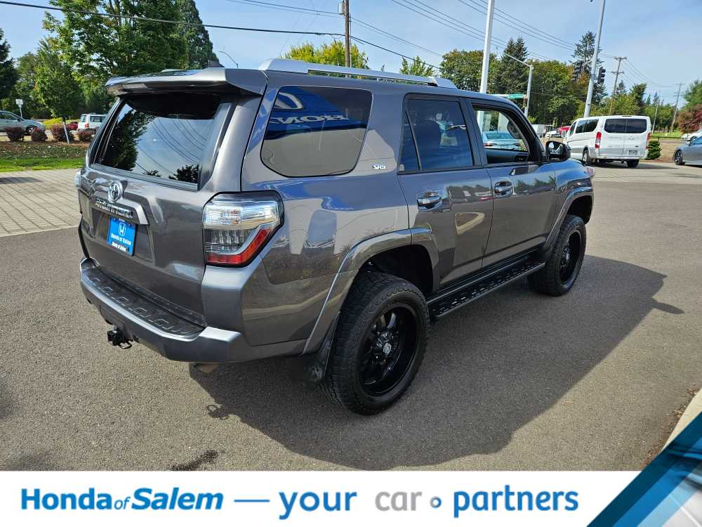 2017 Toyota 4Runner SR5 22