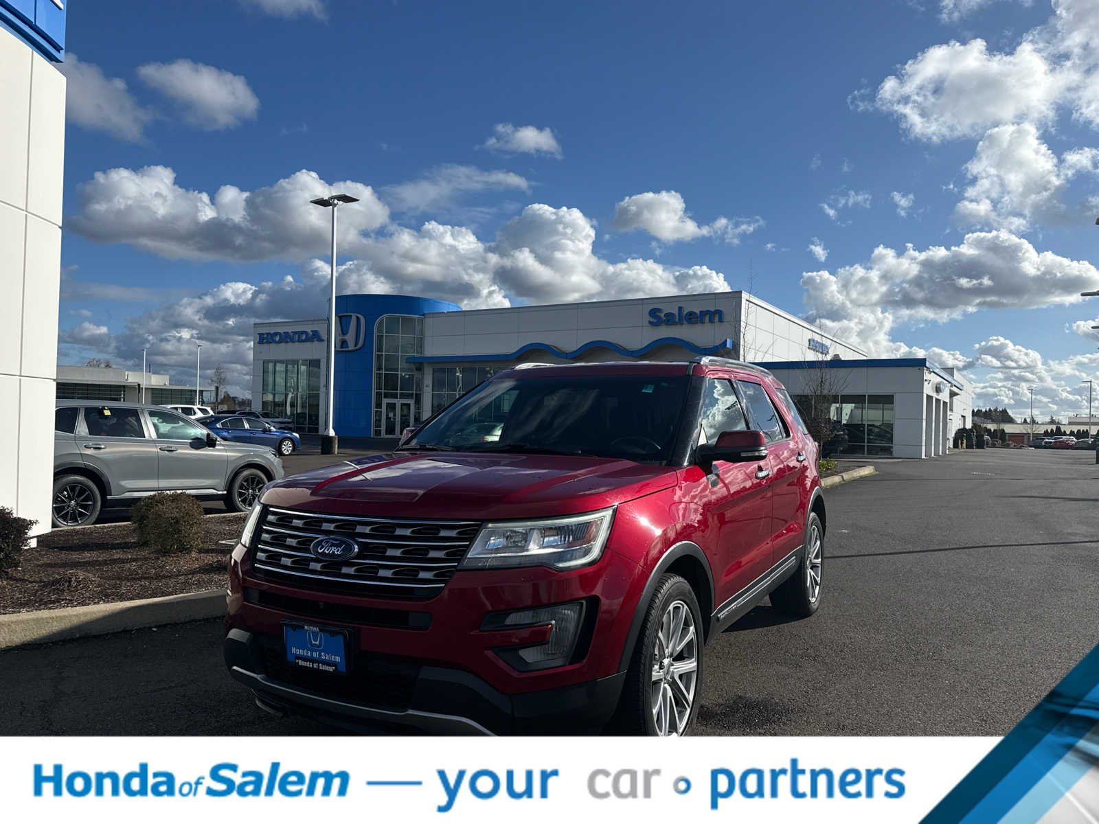 Thumbnail: 2017 Ford Explorer - 1