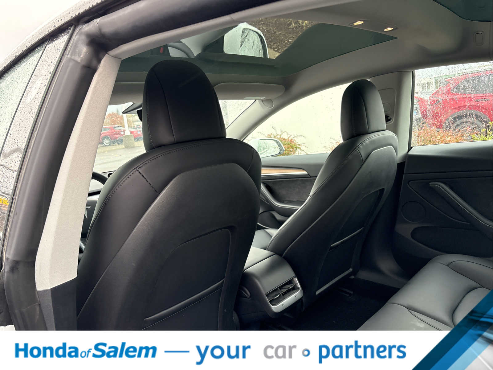 Thumbnail: 2023 Tesla Model 3 - 15