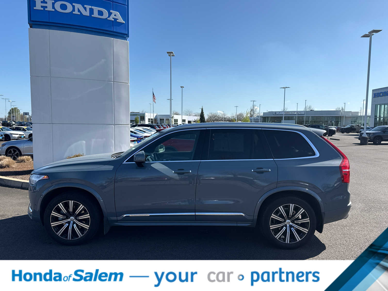 Thumbnail: 2020 Volvo XC90 - 3