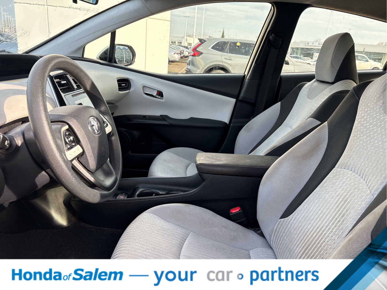 Thumbnail: 2016 Toyota Prius - 2