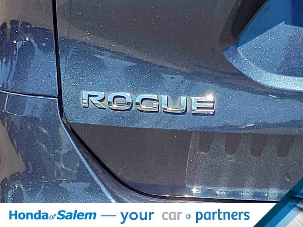 Thumbnail: 2016 Nissan Rogue - 7
