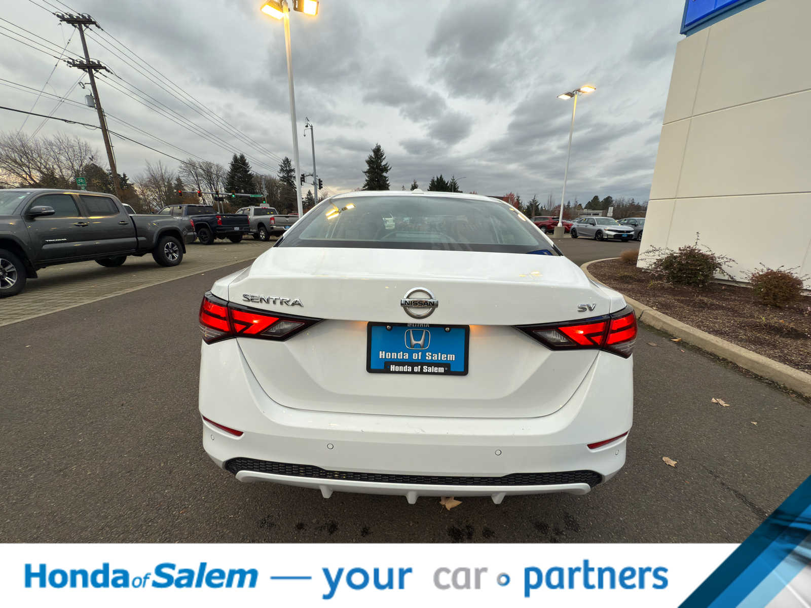 Thumbnail: 2023 Nissan Sentra - 5