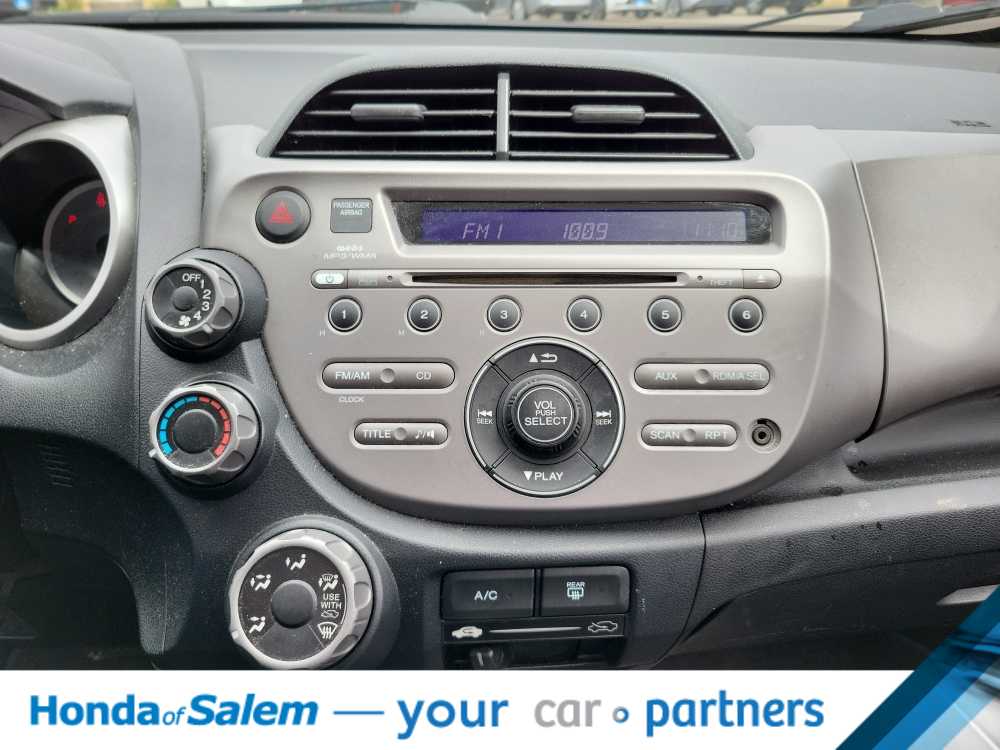 2013 Honda Fit Base 16