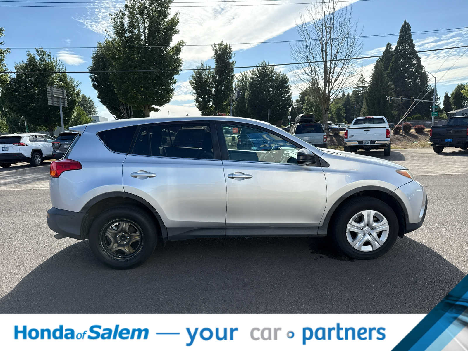 Thumbnail: 2015 Toyota RAV4 - 7