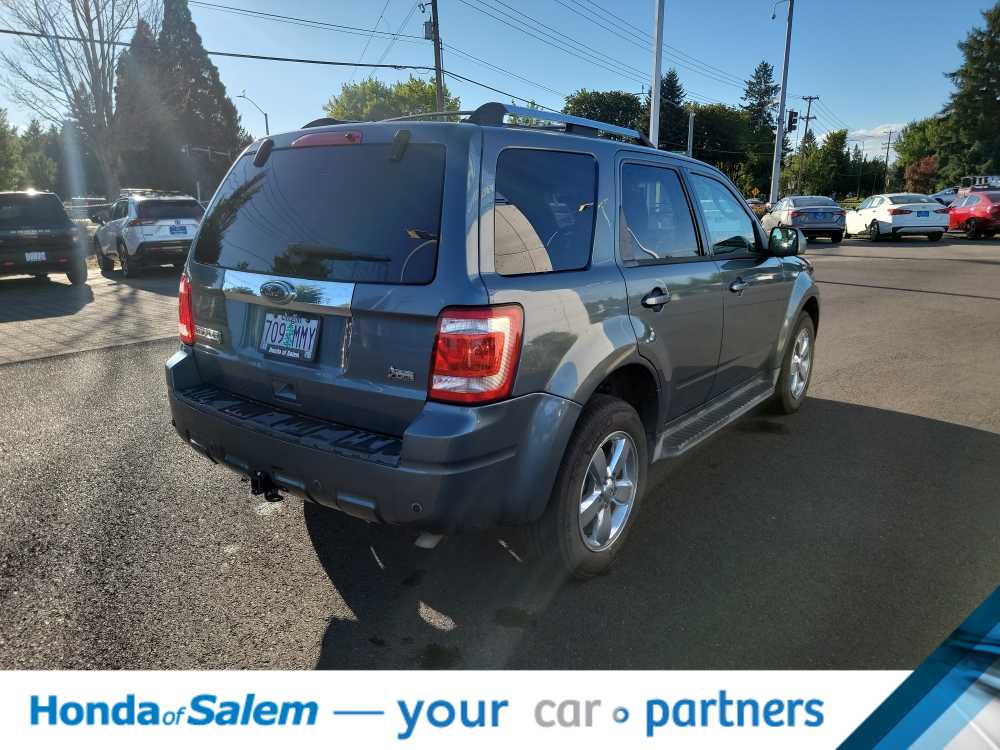 Thumbnail: 2010 Ford Escape - 22