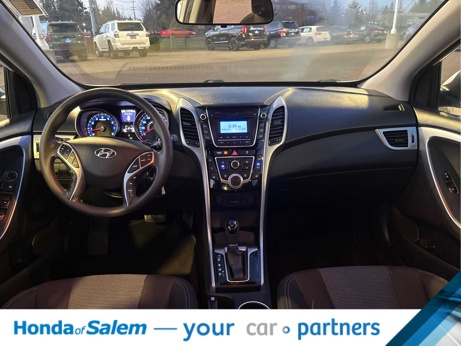 Thumbnail: 2014 Hyundai Elantra - 17