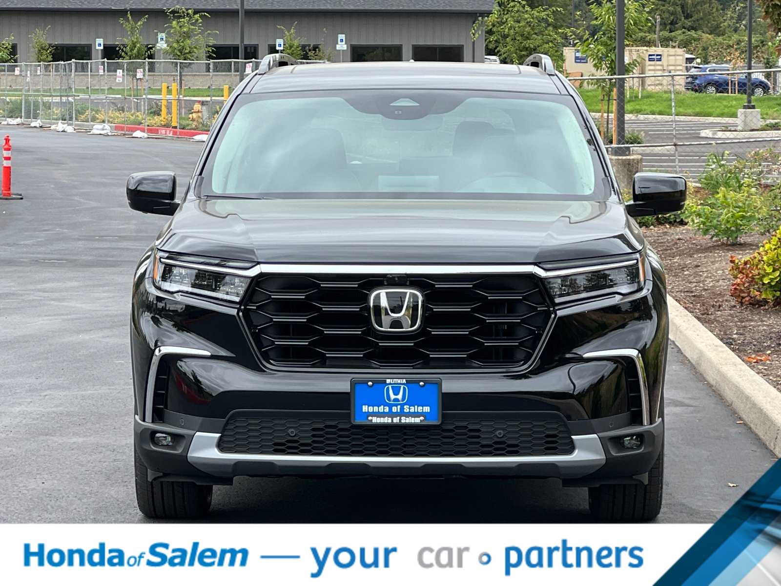 Thumbnail: 2025 Honda Pilot - 10