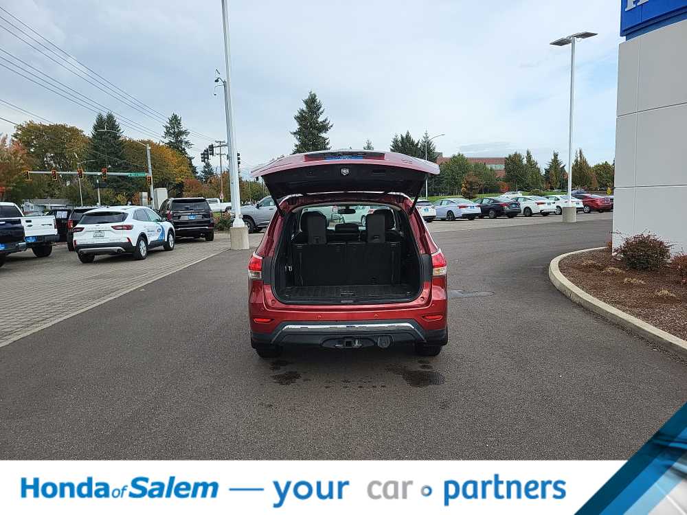 Thumbnail: 2013 Nissan Pathfinder - 19