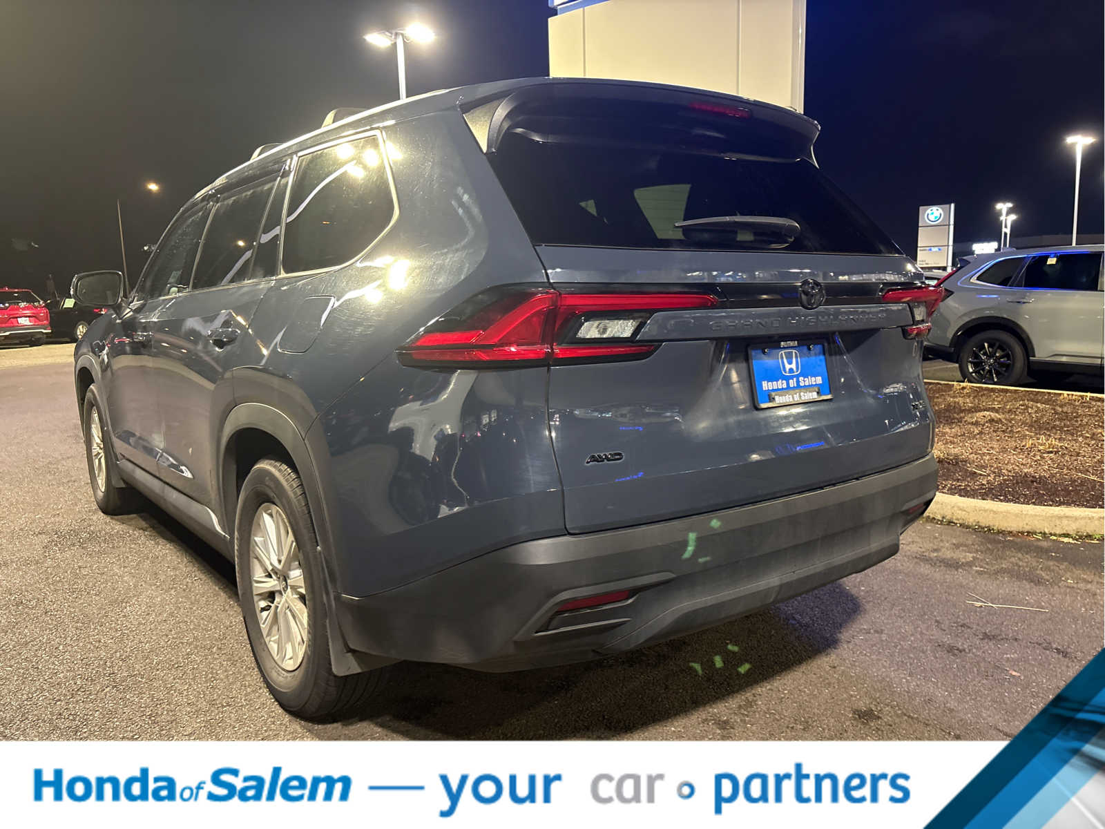 Thumbnail: 2024 Toyota Grand Highlander - 4