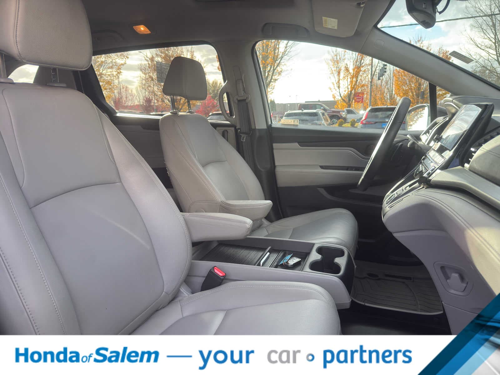 Thumbnail: 2019 Honda Odyssey - 16