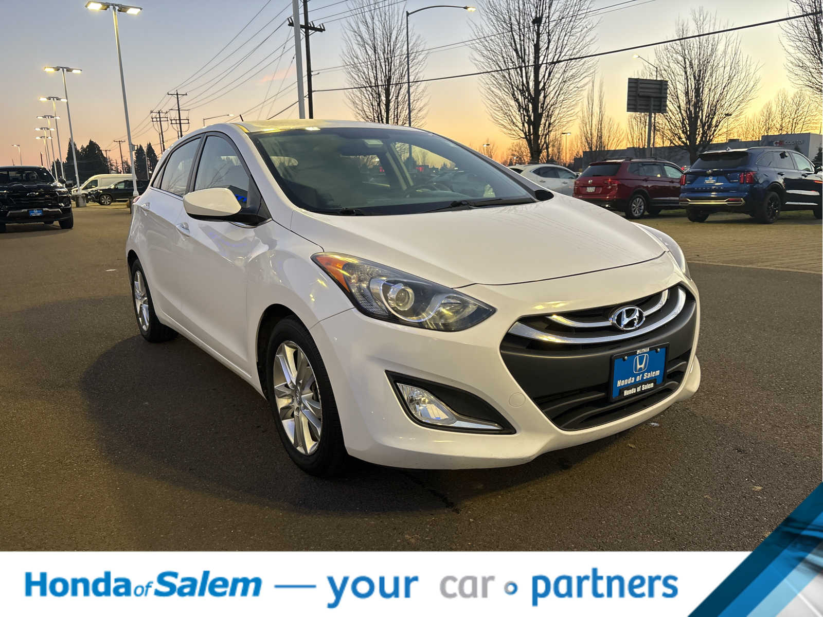 Thumbnail: 2014 Hyundai Elantra - 9