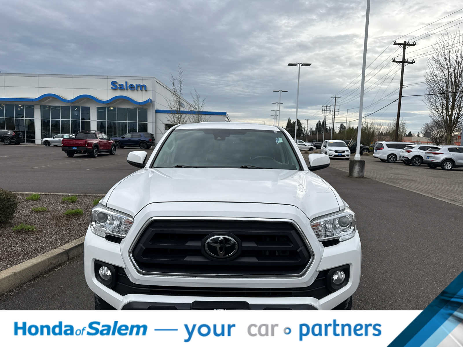 Thumbnail: 2021 Toyota Tacoma - 6