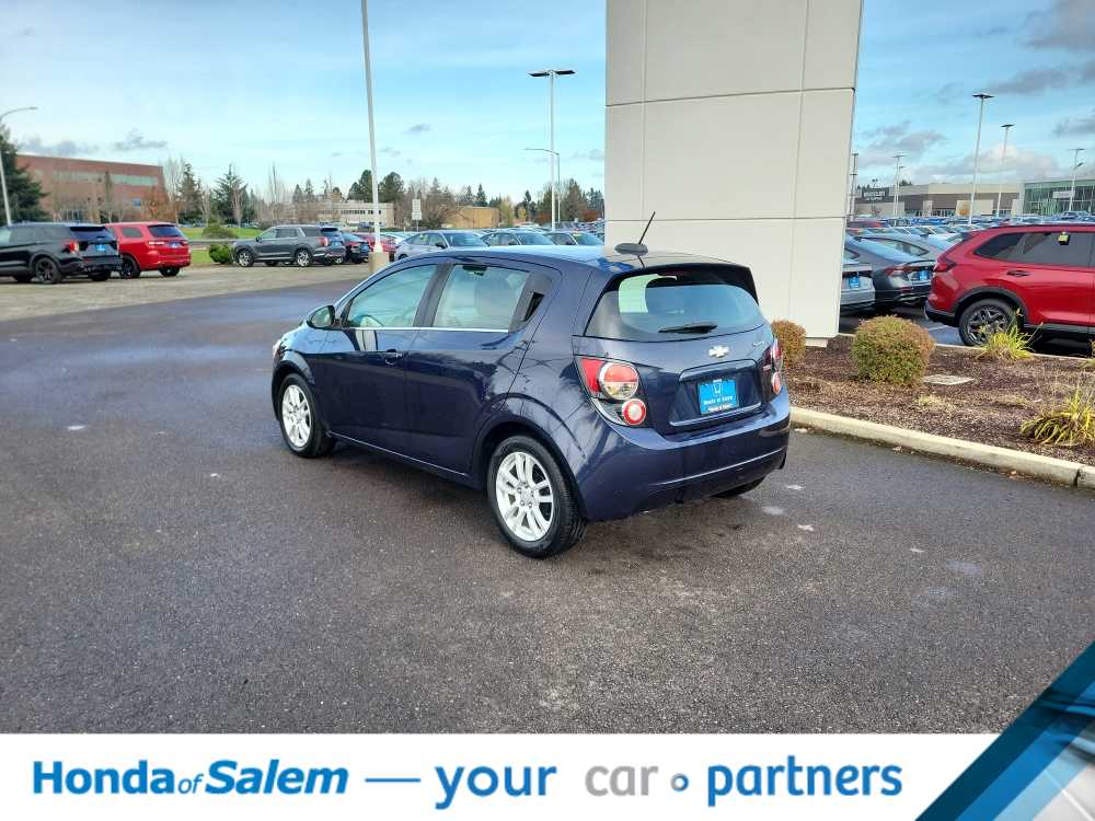 2016 Chevrolet Sonic LT photo 3