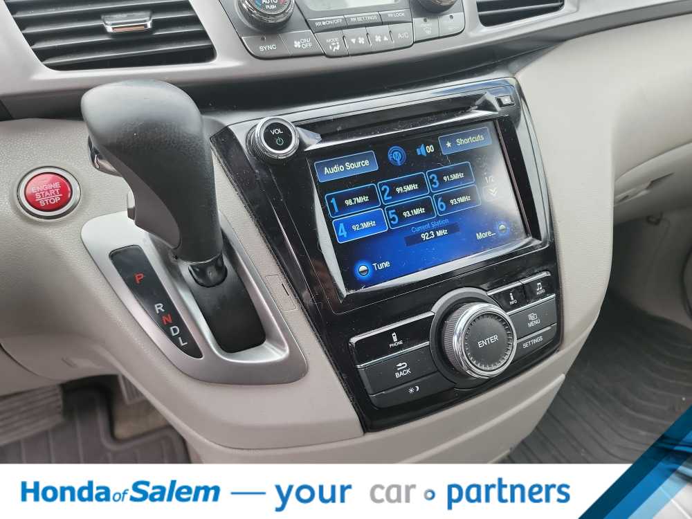 Thumbnail: 2016 Honda Odyssey - 17