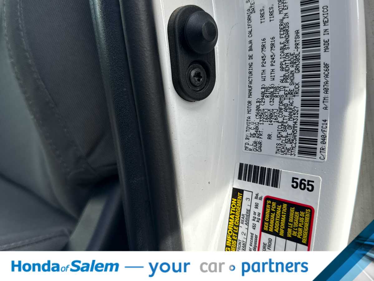 Thumbnail: 2021 Toyota Tacoma - 21