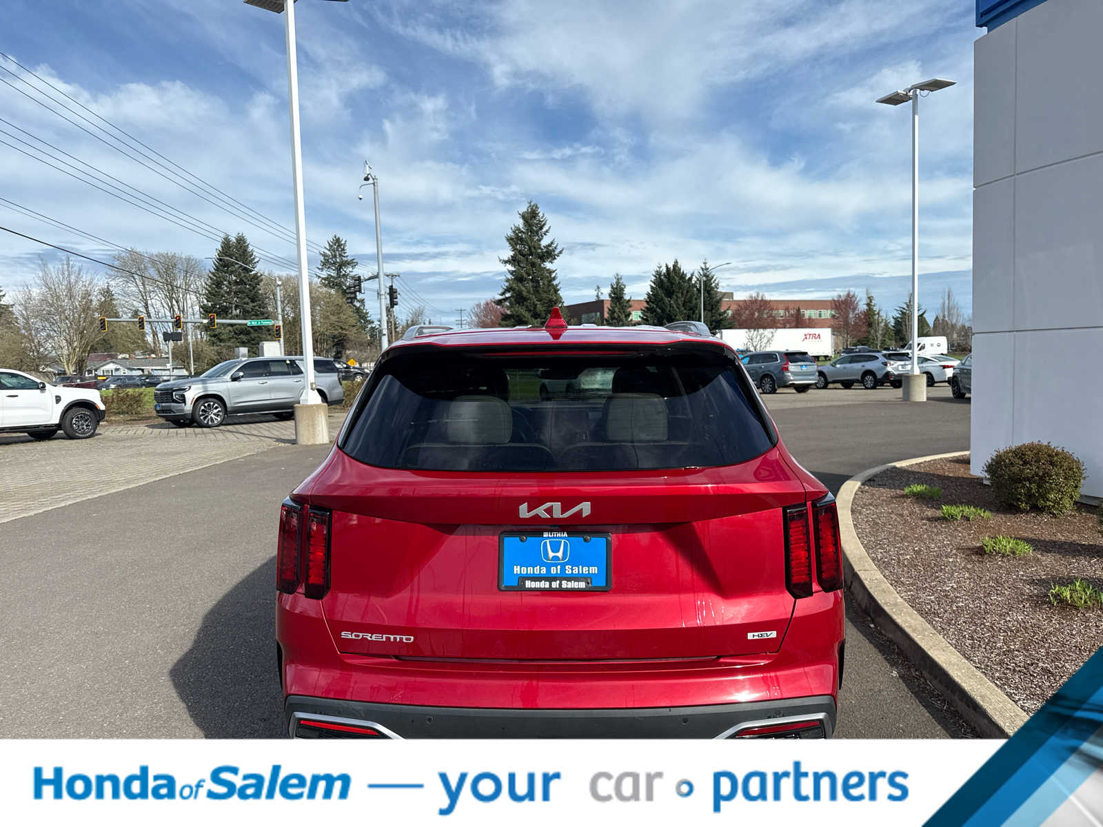 Thumbnail: 2023 Kia Sorento - 5