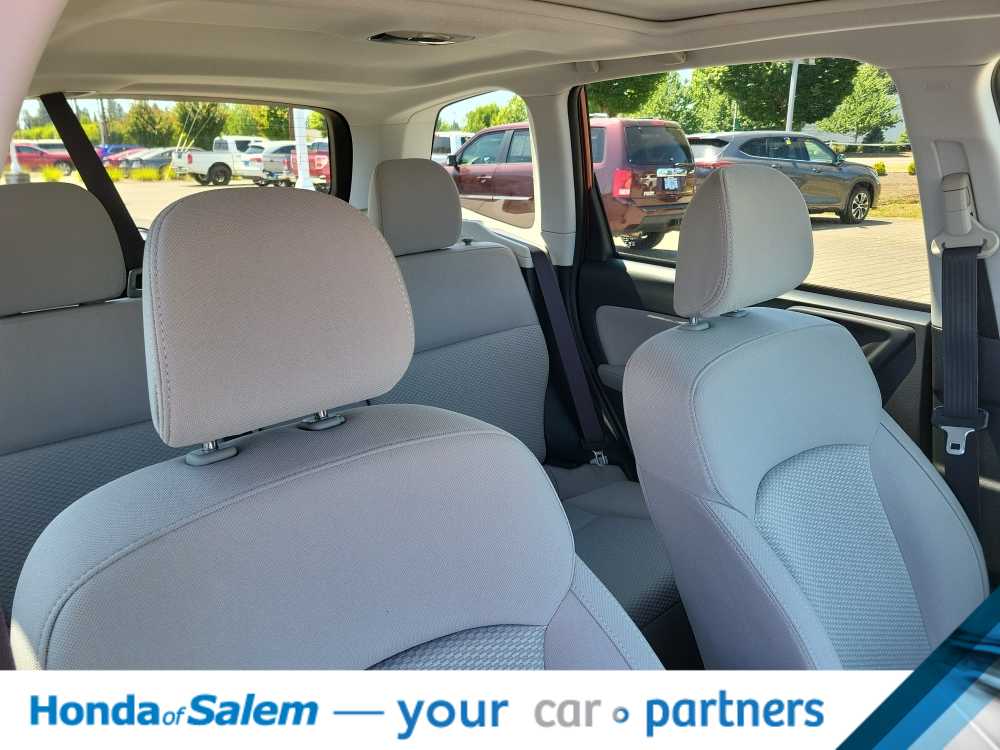 2016 Subaru Forester Premium 14