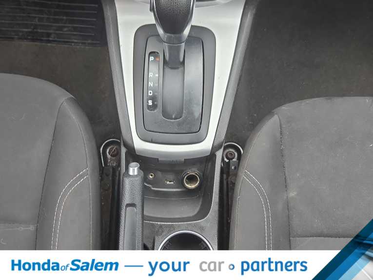 Thumbnail: 2015 Ford Fiesta - 15