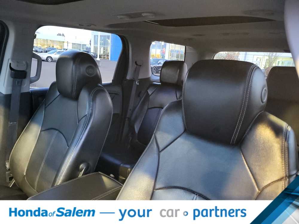 Thumbnail: 2013 GMC Acadia - 11