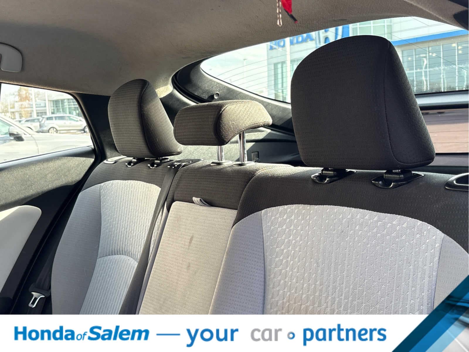 Thumbnail: 2016 Toyota Prius - 16