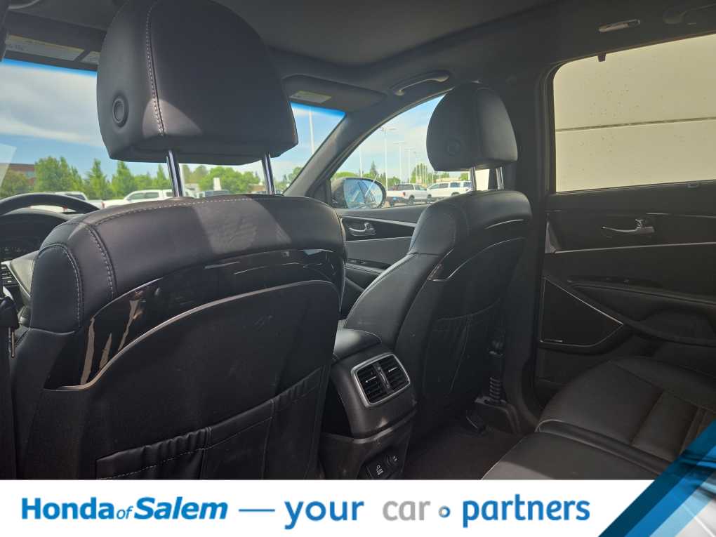 Thumbnail: 2019 Kia Sorento - 12
