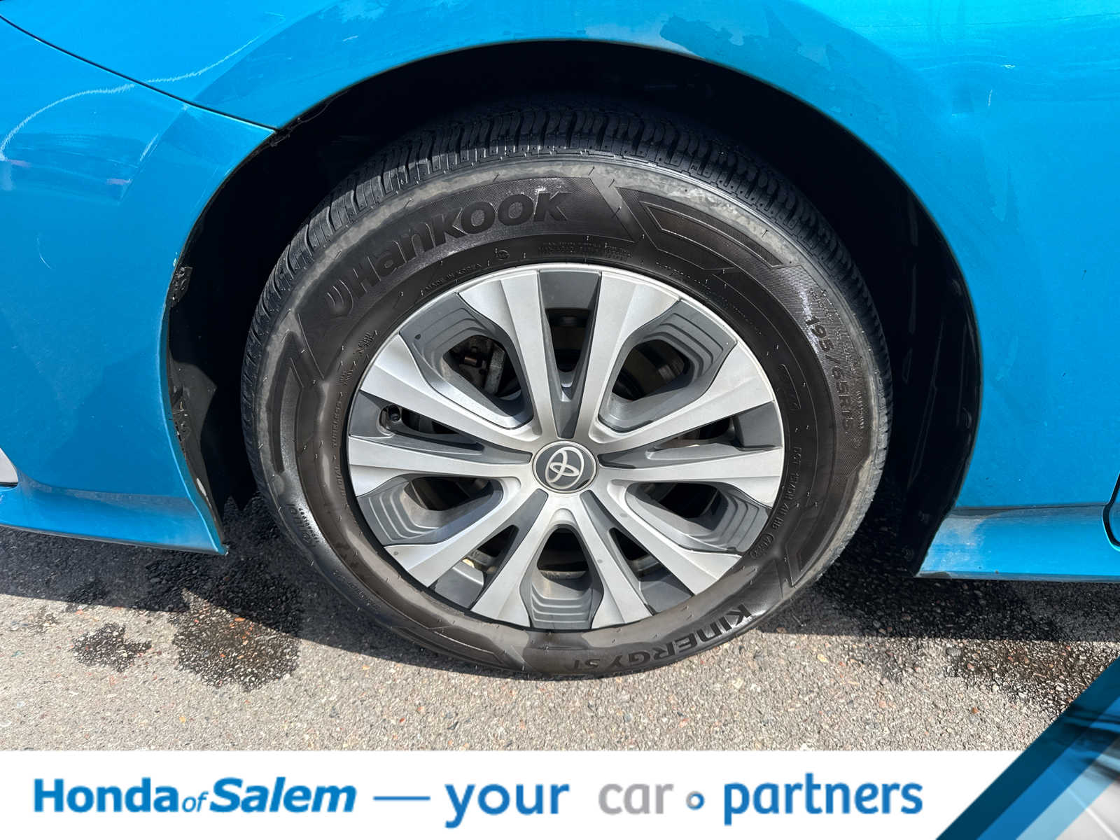 Thumbnail: 2021 Toyota Prius Prime - 8