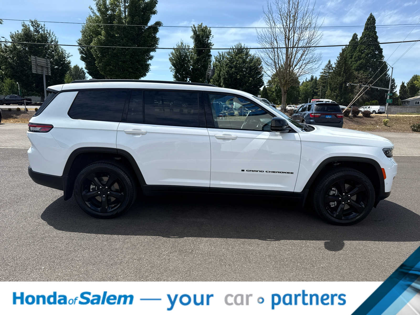 Thumbnail: 2024 Jeep Grand Cherokee L - 7