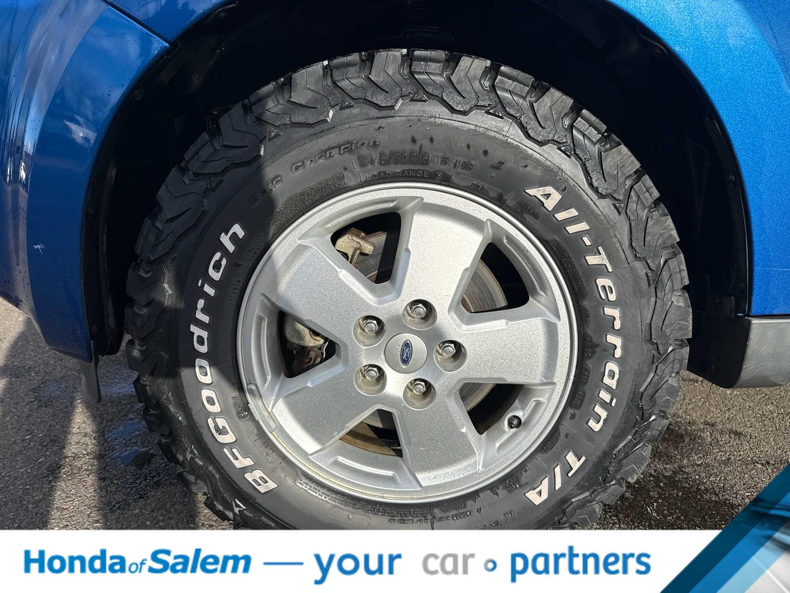 Thumbnail: 2012 Ford Escape - 8