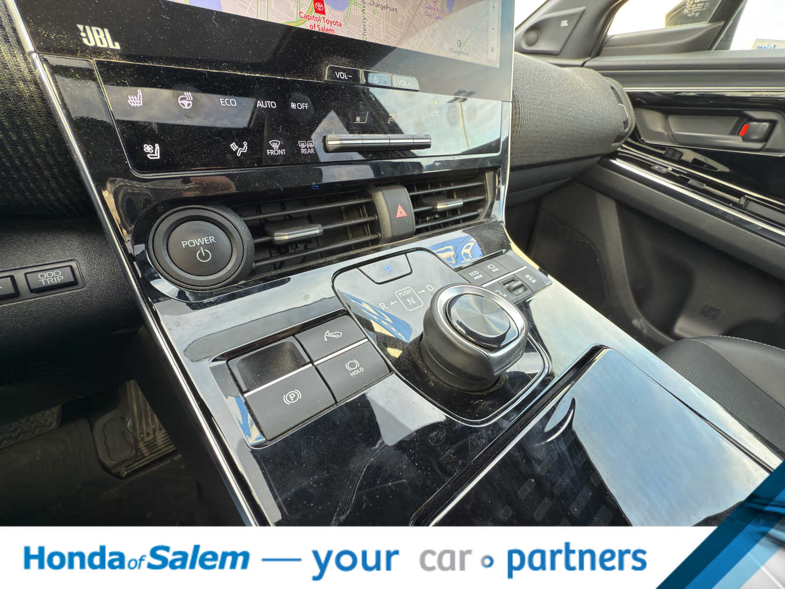 Thumbnail: 2023 Toyota bZ4X - 19