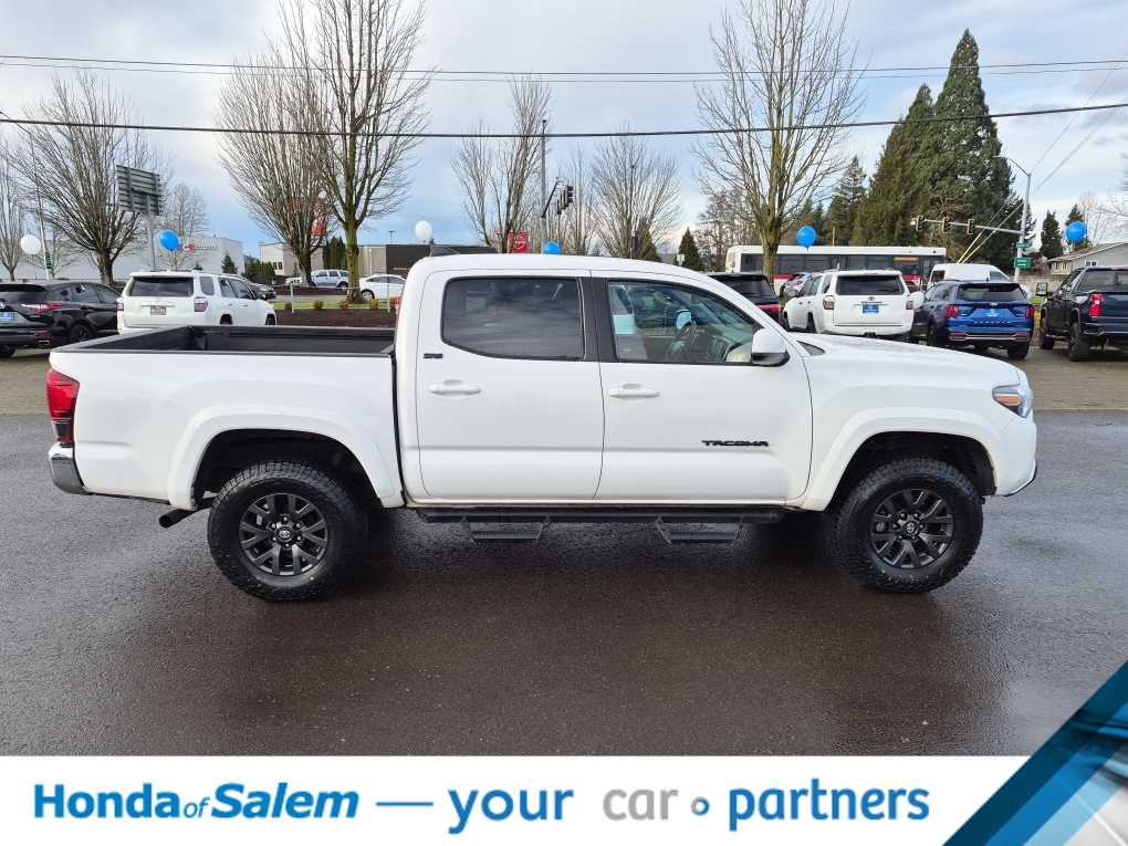 Thumbnail: 2023 Toyota Tacoma - 23