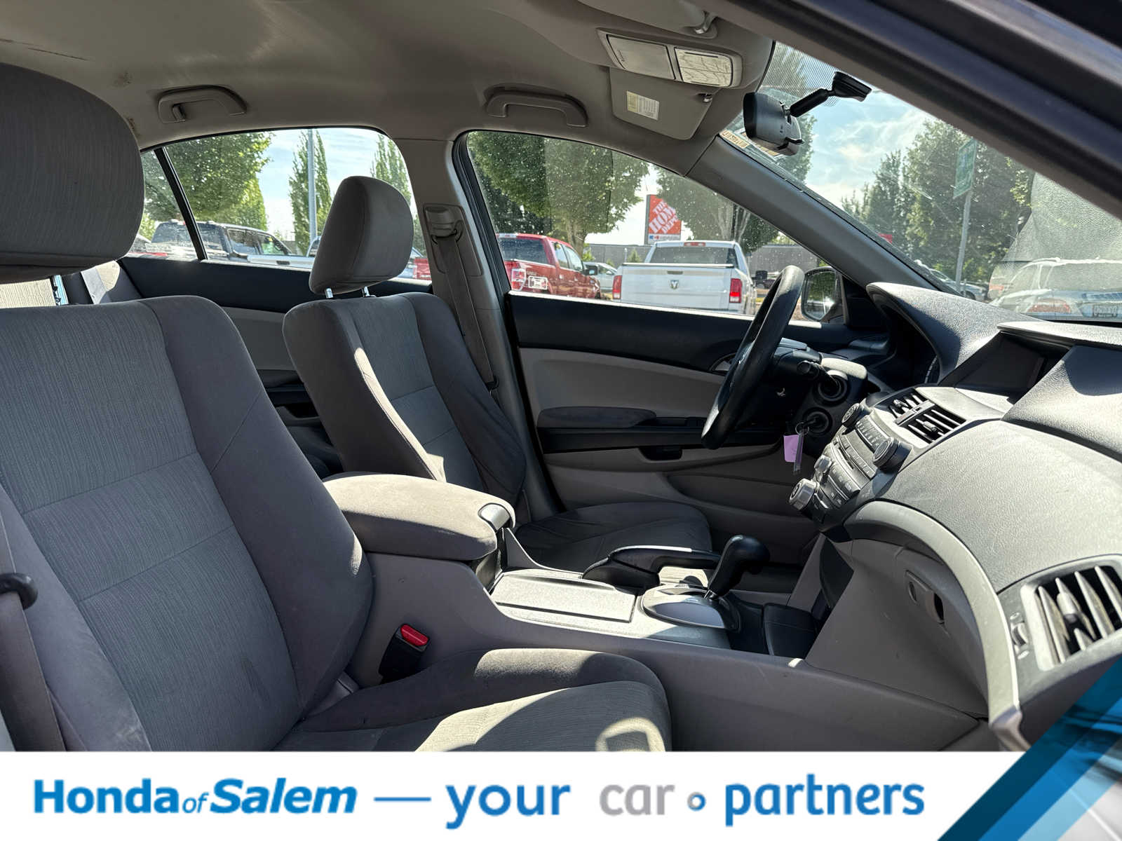 2011 Honda Accord LX-P 17