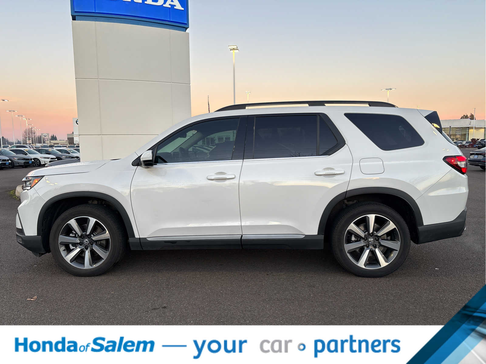 Thumbnail: 2024 Honda Pilot - 3