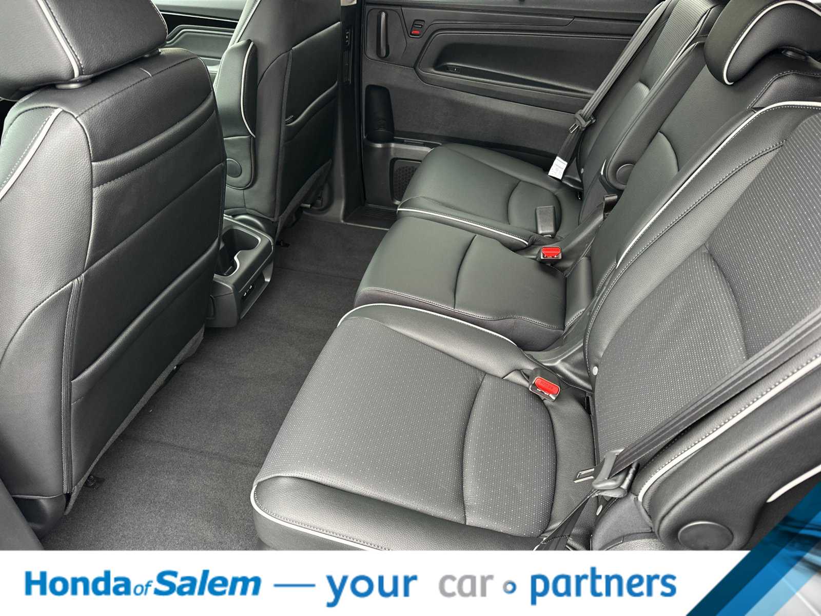 Thumbnail: 2026 Honda Odyssey - 4