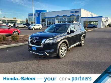 2022 Nissan Pathfinder Platinum SUV