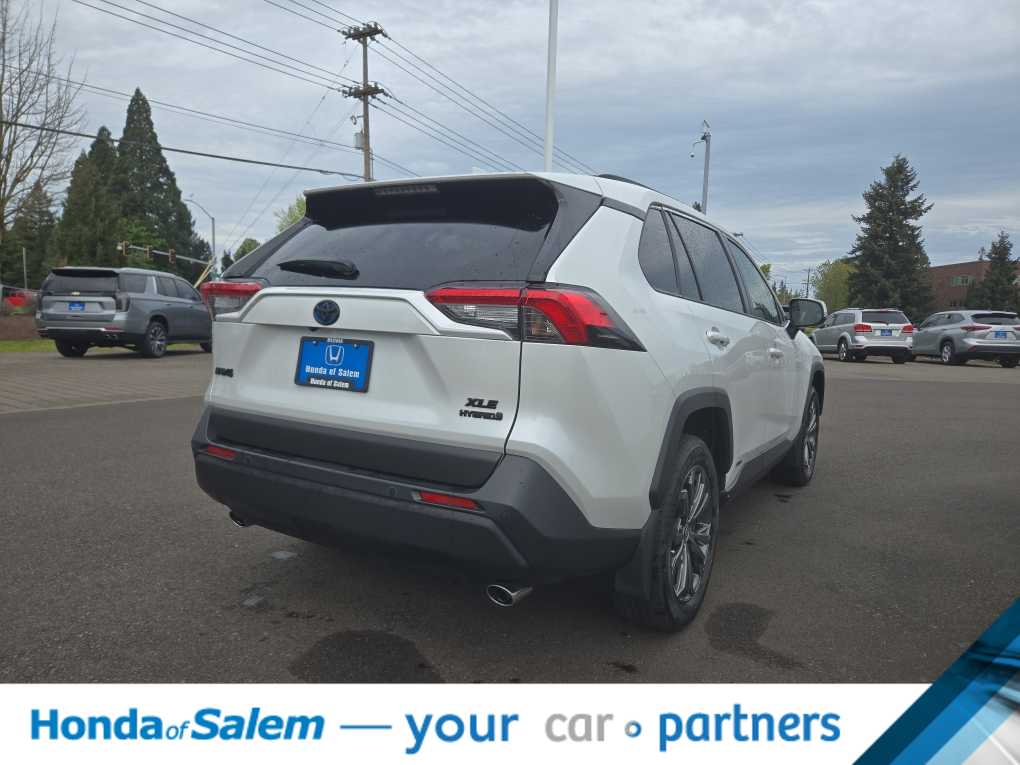 Thumbnail: 2024 Toyota RAV4 - 4