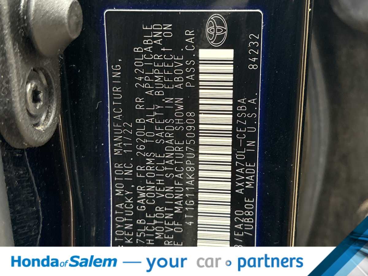 Thumbnail: 2023 Toyota Camry - 24