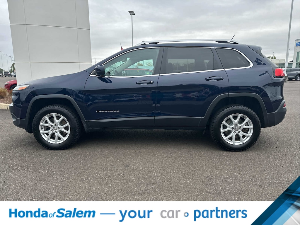 Used 2015 Jeep Cherokee Latitude 4x4 SUV