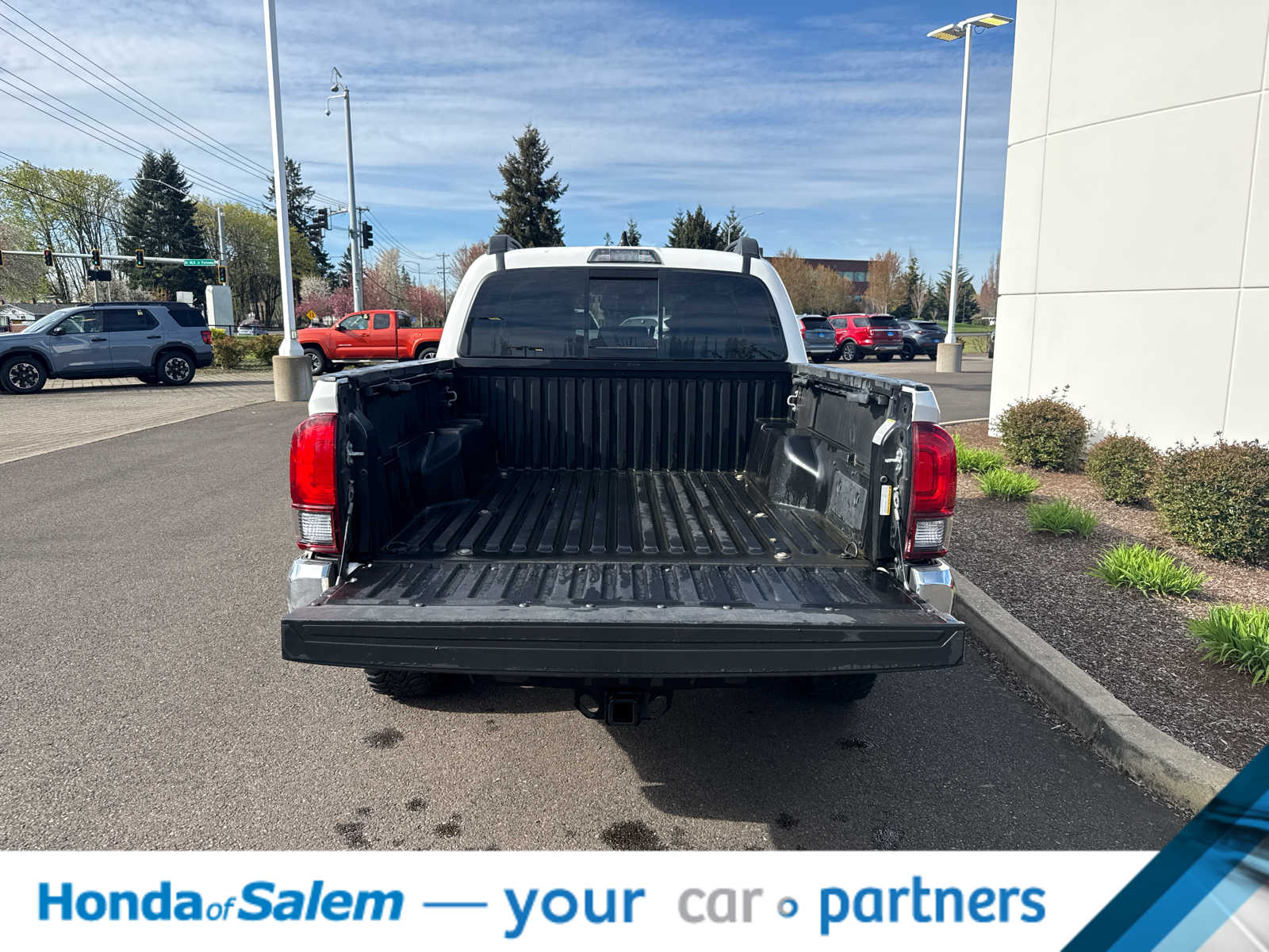 Thumbnail: 2021 Toyota Tacoma - 19