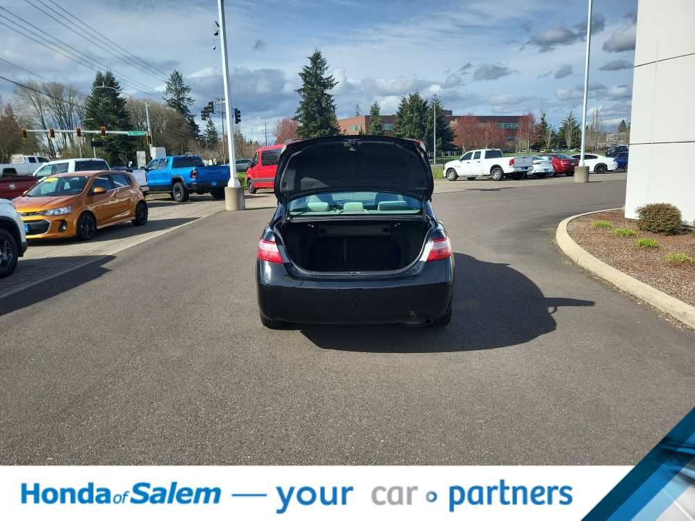 2008 Toyota Camry LE 19