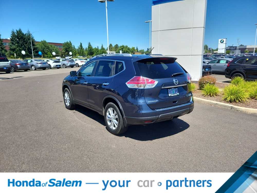 Thumbnail: 2016 Nissan Rogue - 4