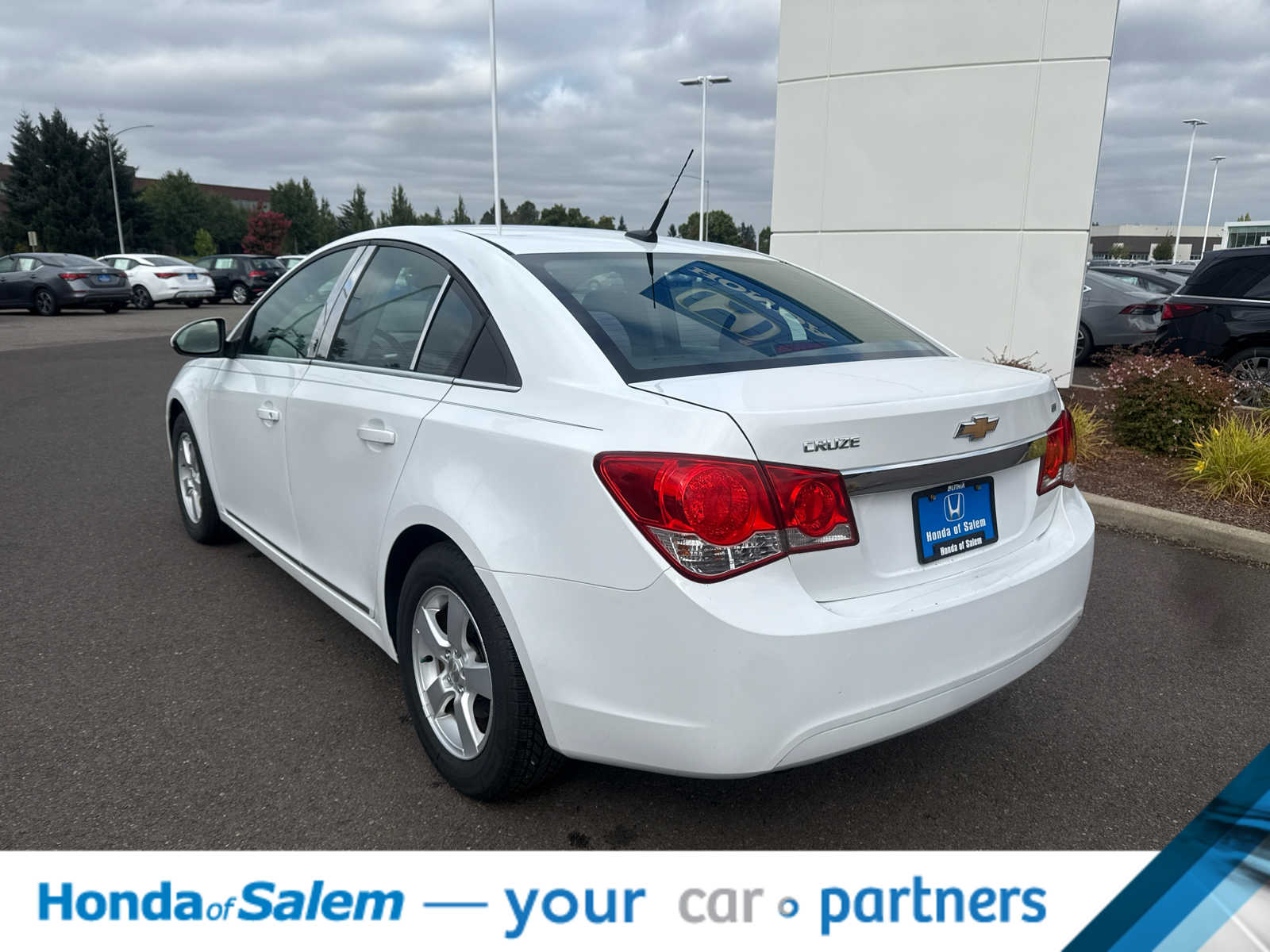 Thumbnail: 2014 Chevrolet Cruze - 4