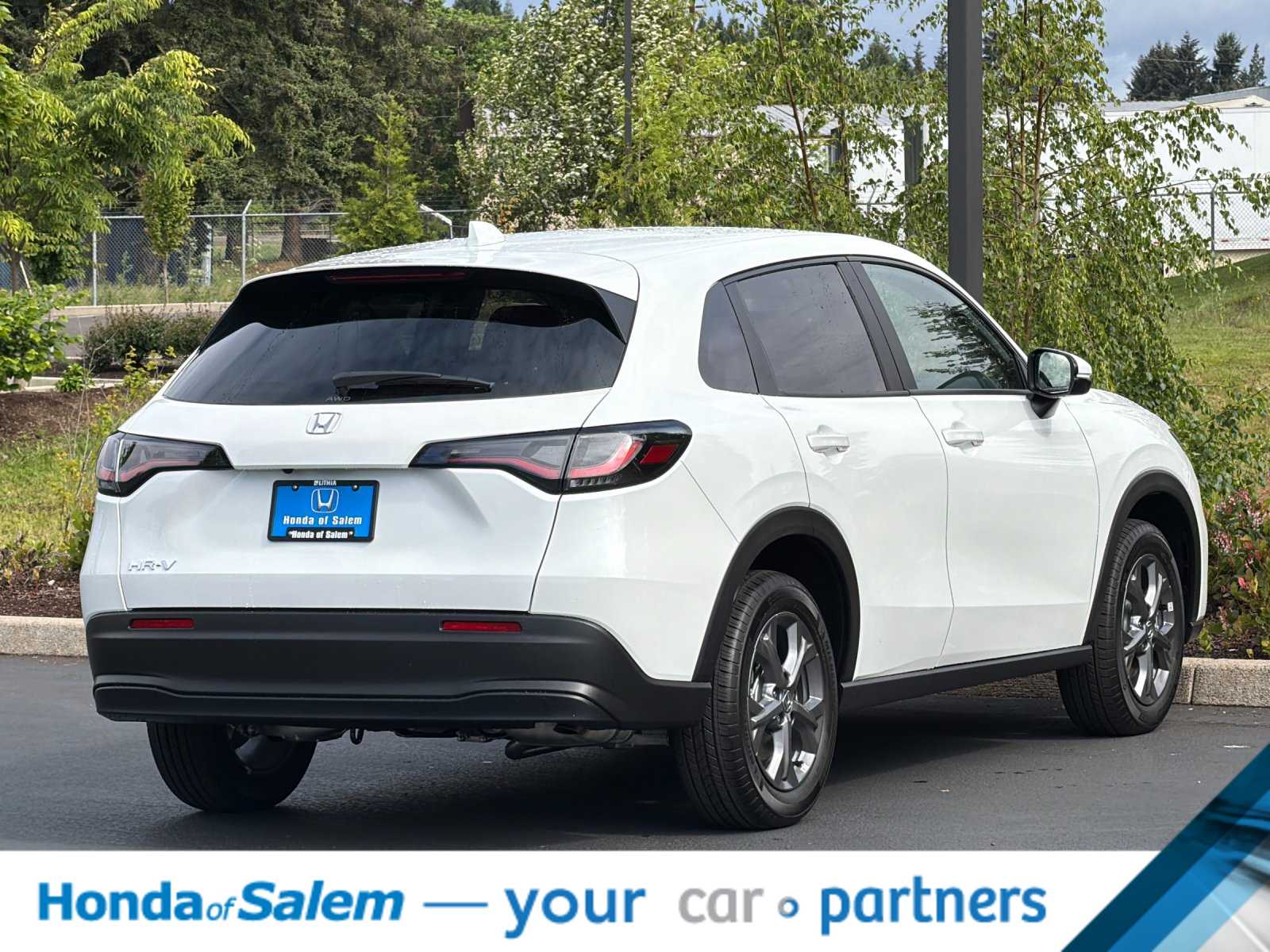 Thumbnail: 2027 Honda HR-V - 2