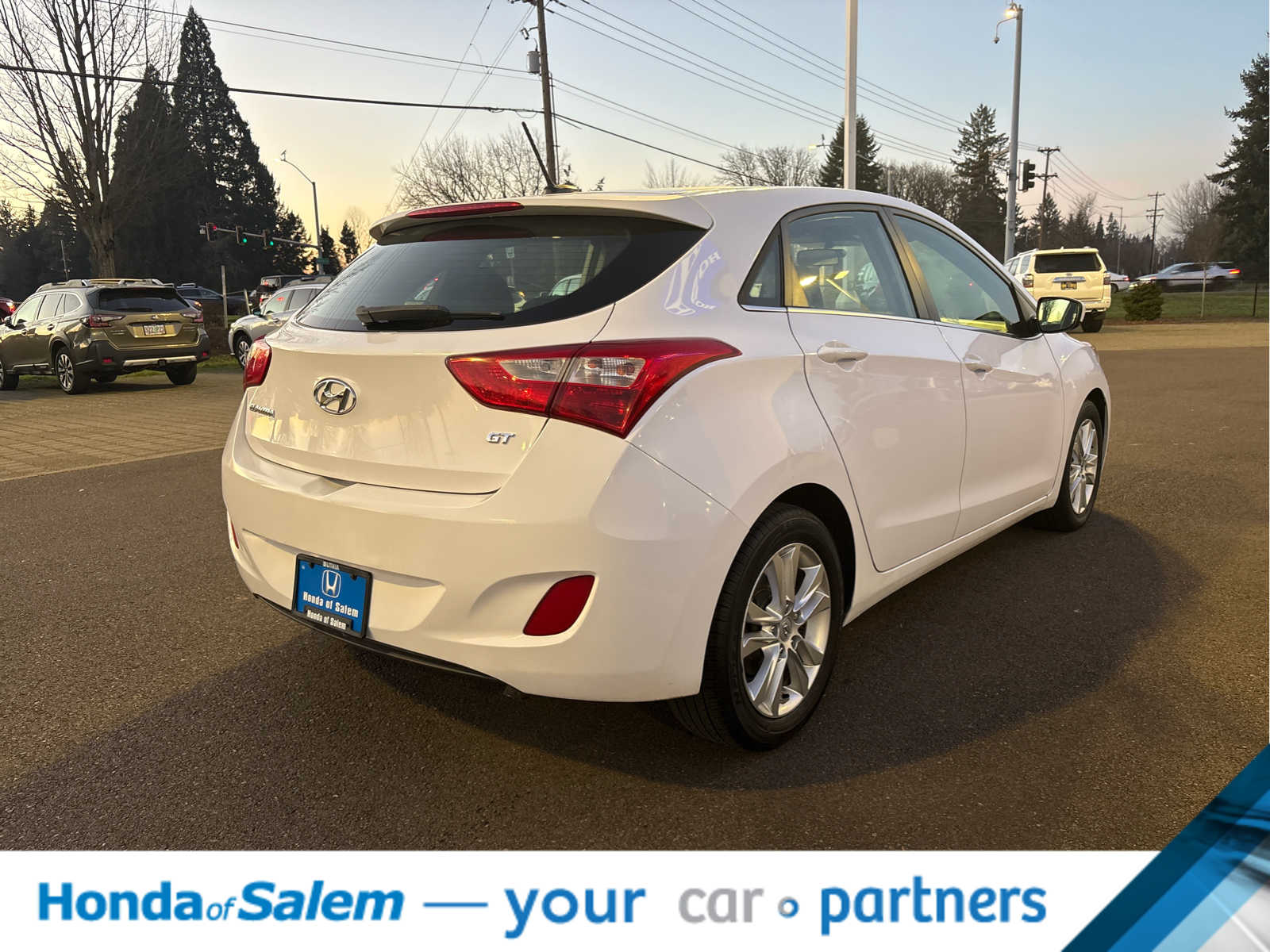 Thumbnail: 2014 Hyundai Elantra - 6