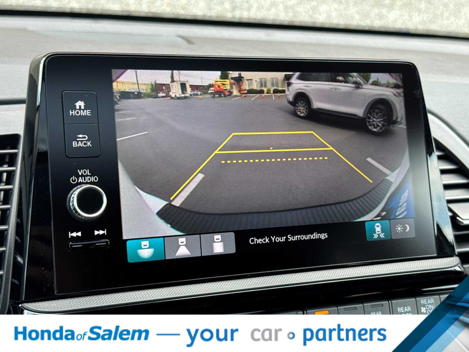 Thumbnail: 2026 Honda Odyssey - 20