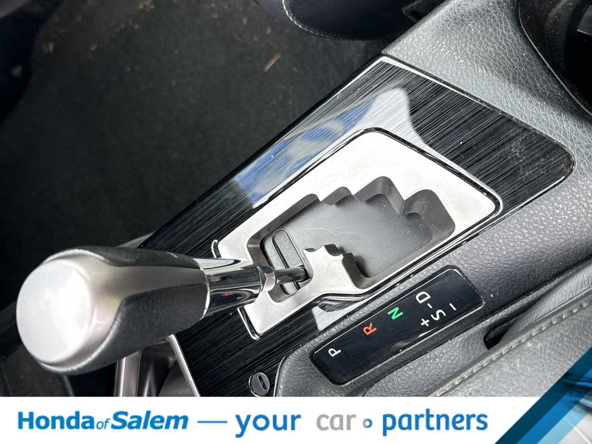 Thumbnail: 2018 Toyota RAV4 - 18