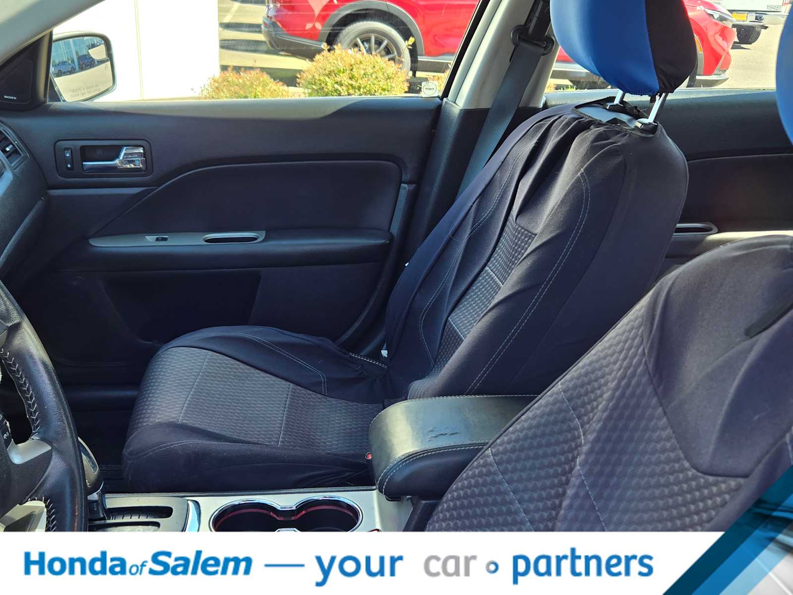 Thumbnail: 2012 Ford Fusion - 12